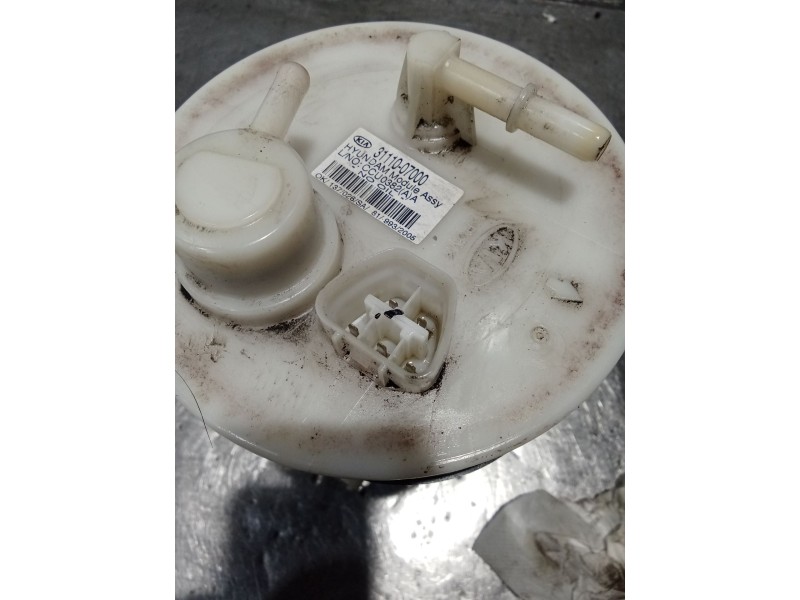 Recambio de bomba combustible para kia picanto i (sa) 1.1 referencia OEM IAM 3111007000  