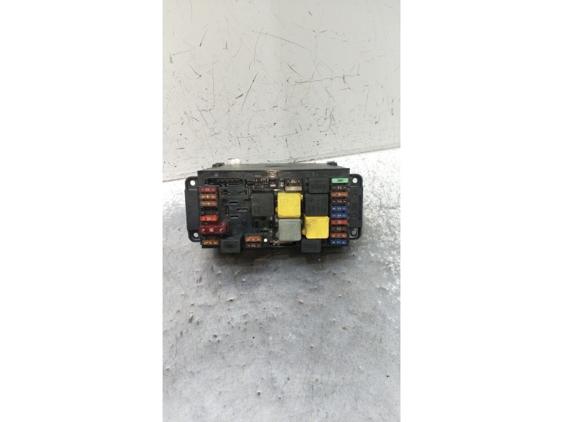 Recambio de caja reles / fusibles para mercedes-benz clase c t-model (s203) c 220 cdi (203.206) referencia OEM IAM 0025459401 5D