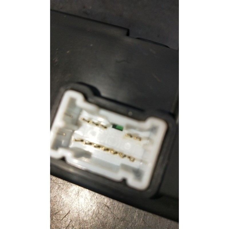 Recambio de pantalla multifuncion para kia cee´d (jd) 1.6 gt referencia OEM IAM 94510A2300WK 270715A0449 