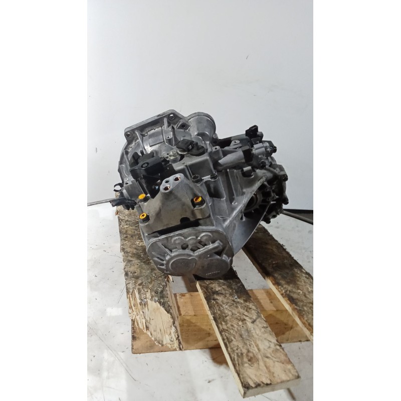 Recambio de caja cambios para hyundai accent iii sedán (mc) 1.4 gl referencia OEM IAM R61873 5v 133818