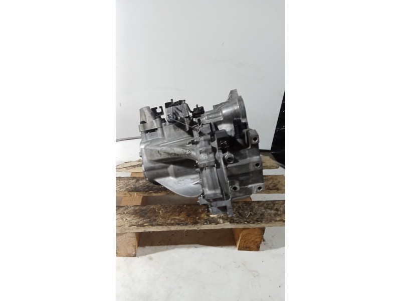 Recambio de caja cambios para hyundai accent iii sedán (mc) 1.4 gl referencia OEM IAM R61873 5v 133818