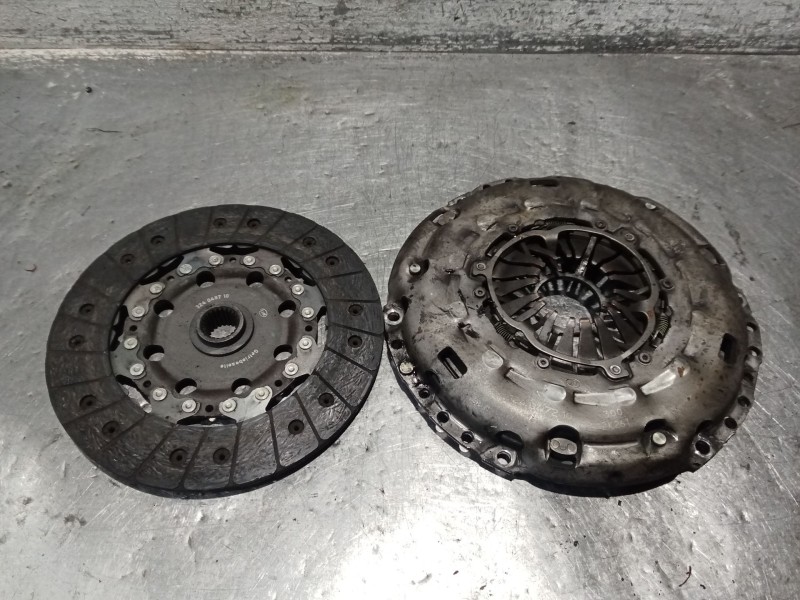 Recambio de kit embrague para hyundai sonata v (nf) 2.0 crdi referencia OEM IAM 324048710 124047210 3002K26I