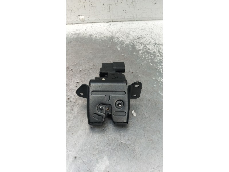 Recambio de motor cierre centralizado porton para kia cee´d (jd) 1.6 gt referencia OEM IAM  5P 