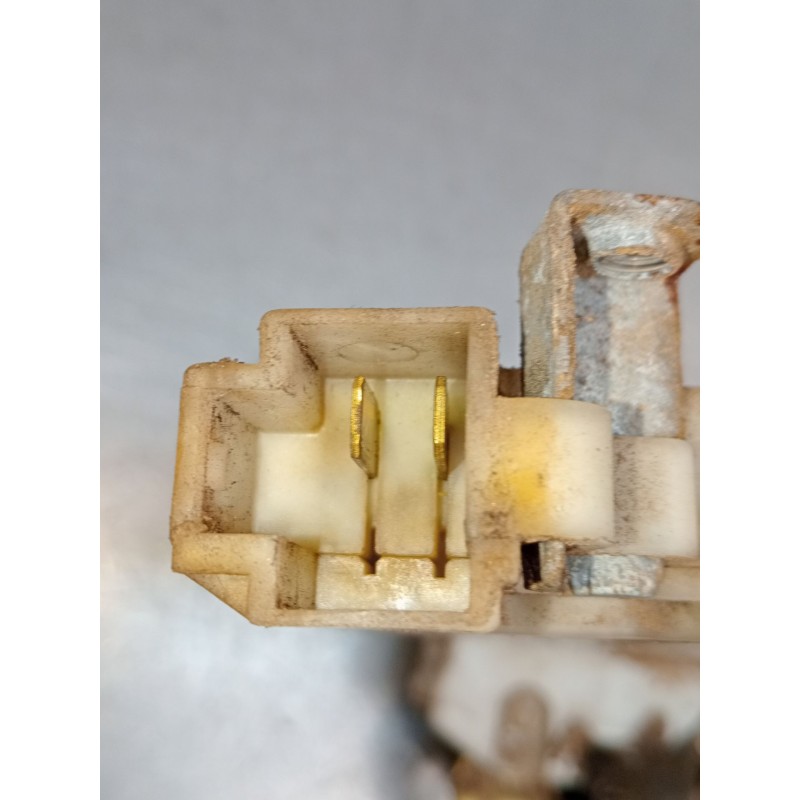 Recambio de motor cierre centralizado trasero izquierdo para nissan terrano ii (r20) 2.7 tdi 4wd referencia OEM IAM   5P