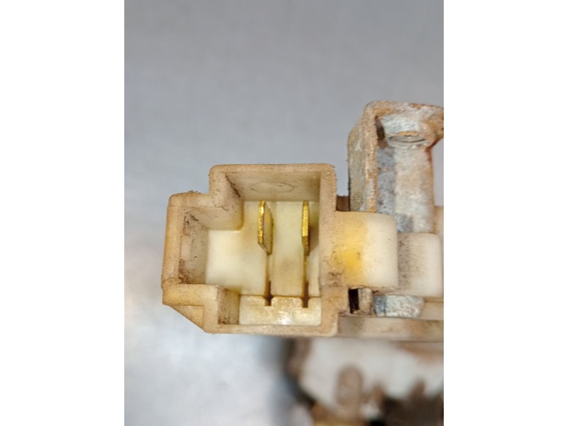 Recambio de motor cierre centralizado trasero izquierdo para nissan terrano ii (r20) 2.7 tdi 4wd referencia OEM IAM   5P