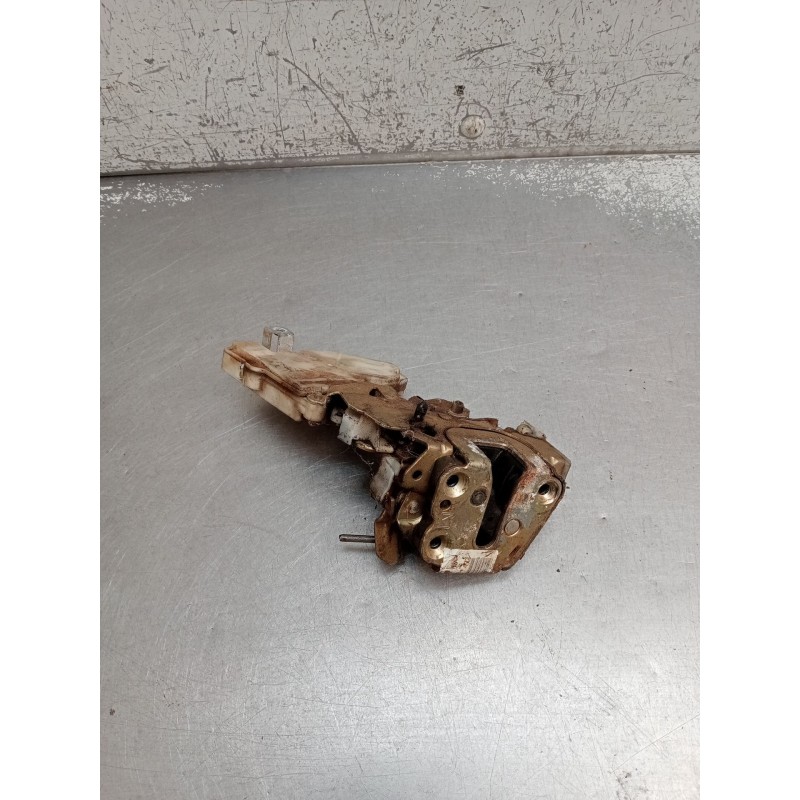 Recambio de motor cierre centralizado trasero derecho para nissan terrano ii (r20) 2.7 tdi 4wd referencia OEM IAM   5P