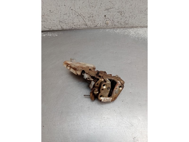 Recambio de motor cierre centralizado trasero derecho para nissan terrano ii (r20) 2.7 tdi 4wd referencia OEM IAM   5P