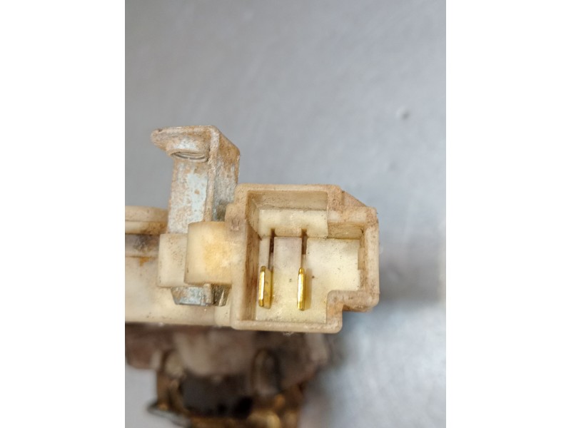 Recambio de motor cierre centralizado trasero derecho para nissan terrano ii (r20) 2.7 tdi 4wd referencia OEM IAM   5P