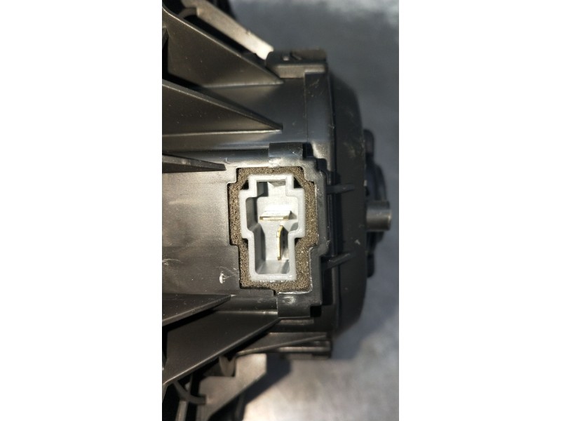 Recambio de motor calefaccion para kia cee´d (jd) 1.6 gt referencia OEM IAM F00S3B2474  