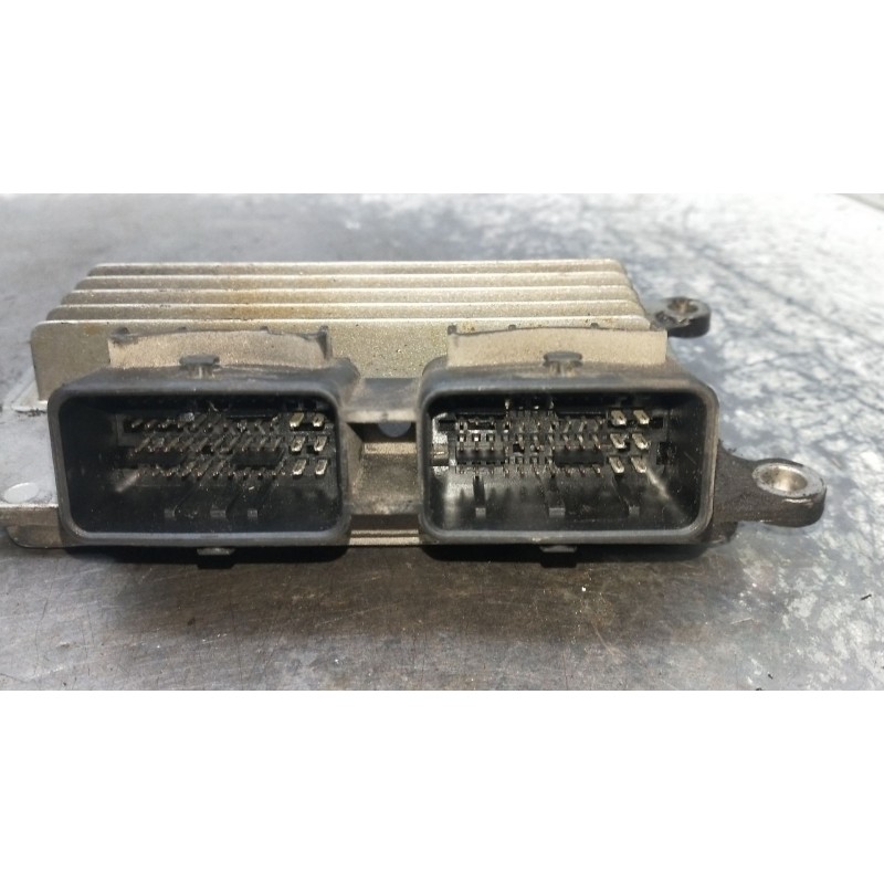 Recambio de centralita motor uce para renault clio ii (bb_, cb_) 1.2 16v (bb05, bb0w, bb11, bb27, bb2t, bb2u, bb2v, cb05,... ref