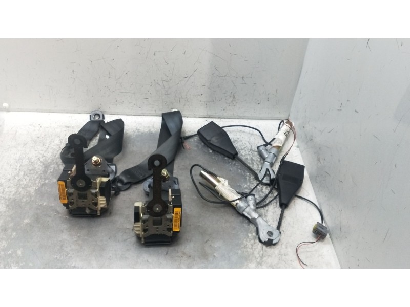 Recambio de juego cinturones delantero para renault clio ii (bb_, cb_) 1.2 16v (bb05, bb0w, bb11, bb27, bb2t, bb2u, bb2v, cb05,.