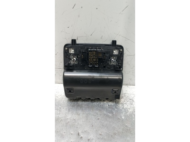 Recambio de luz interior para kia cee´d (jd) 1.6 gt referencia OEM IAM 92800A50XX  