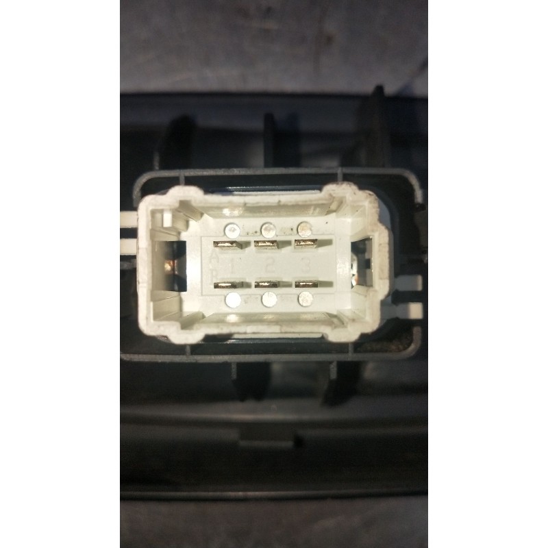 Recambio de mando elevalunas delantero derecho para renault clio ii (bb_, cb_) 1.2 16v (bb05, bb0w, bb11, bb27, bb2t, bb2u, bb2v