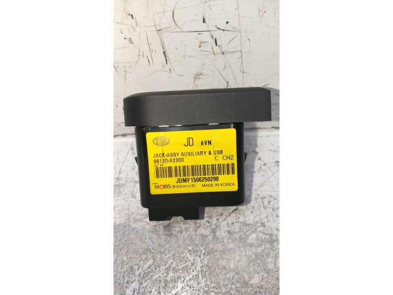 Recambio de modulo electronico para kia cee´d (jd) 1.6 gt referencia OEM IAM 96120A2300 JDMF1506250290 