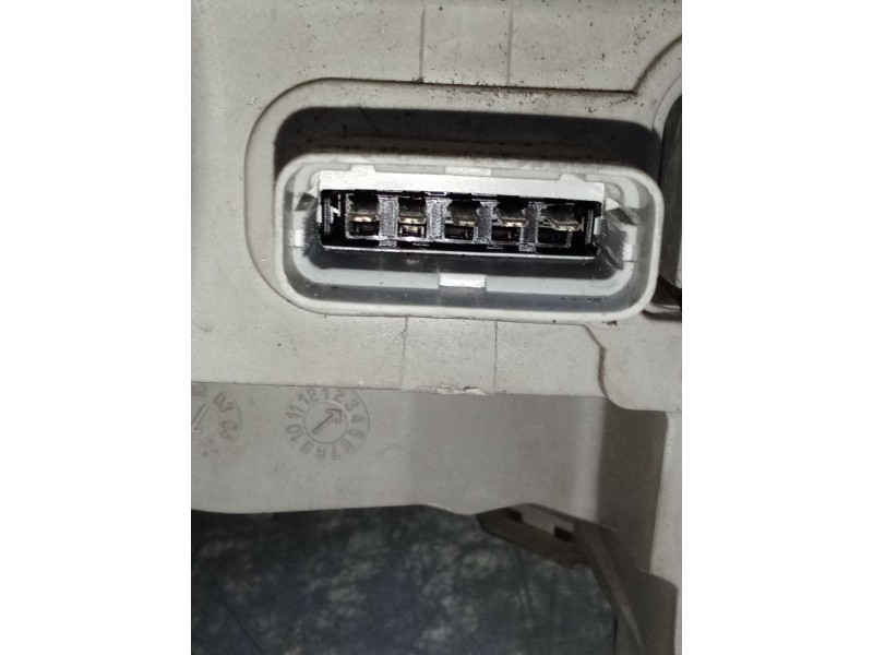 Recambio de faro derecho para renault master ii phase 2 caja cerrada referencia OEM IAM 8200163518  