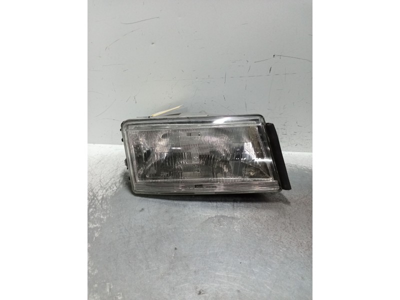 Recambio de faro derecho para fiat croma (182) i.e. referencia OEM IAM 60945660  