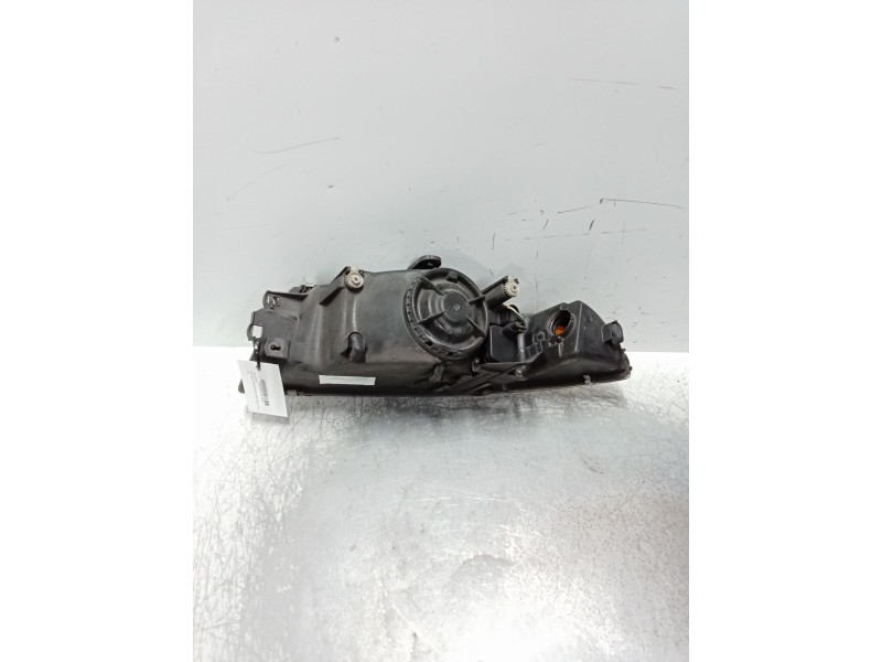 Recambio de faro derecho para mitsubishi carisma berlina 5 (da0) 1900 di-d elegance referencia OEM IAM   