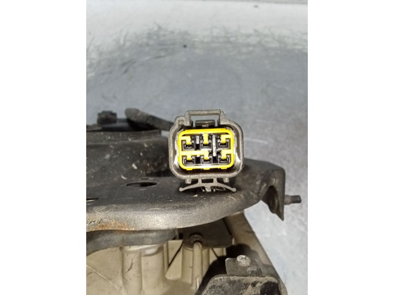 Recambio de faro derecho para isuzu trooper 3.0 dti cat referencia OEM IAM   