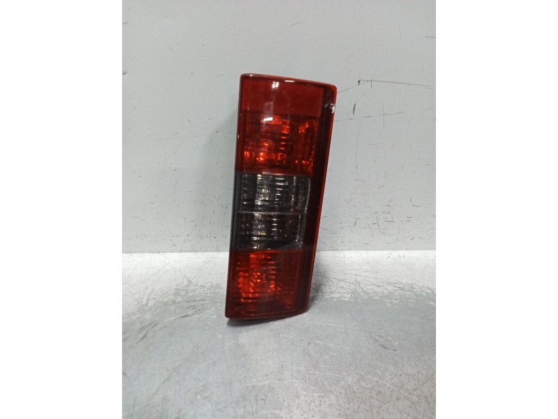 Recambio de piloto trasero izquierdo para opel combo tour 1.3 cdti 16v referencia OEM IAM   