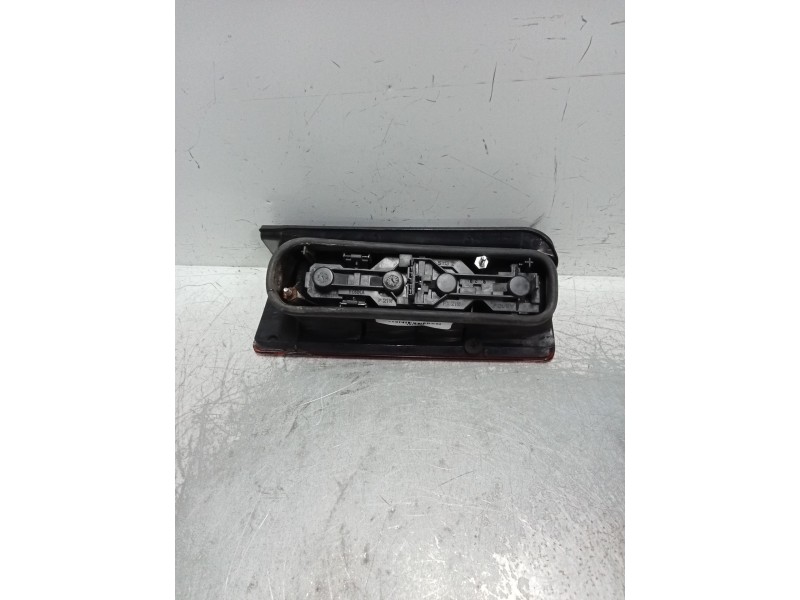 Recambio de piloto trasero izquierdo para opel combo tour 1.3 cdti 16v referencia OEM IAM   