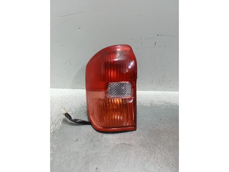 Recambio de piloto trasero izquierdo para toyota rav 4 ii (_a2_) 1.8 (zca25_, zca26_) referencia OEM IAM   