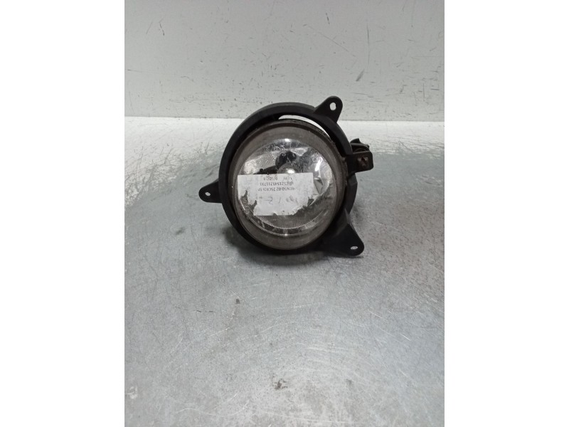 Recambio de faro antiniebla izquierdo para kia sorento 2.5 crdi vgt ex1 referencia OEM IAM   