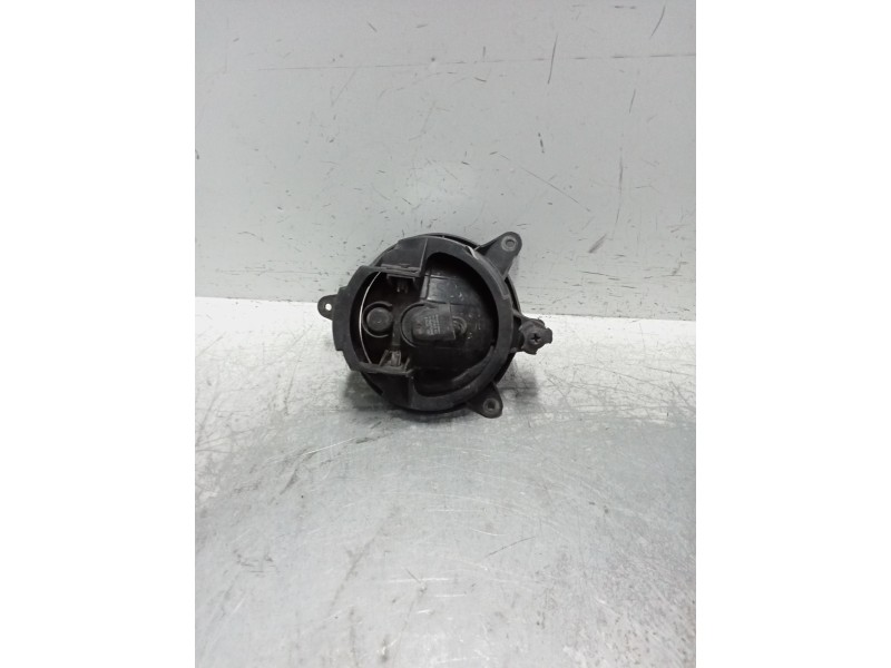 Recambio de faro antiniebla izquierdo para kia sorento 2.5 crdi vgt ex1 referencia OEM IAM   