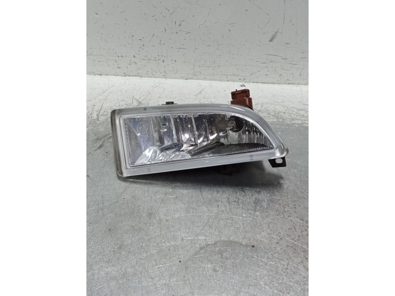 Recambio de faro antiniebla derecho para mazda 2 berlina (dy) 1.4 crtd active referencia OEM IAM   