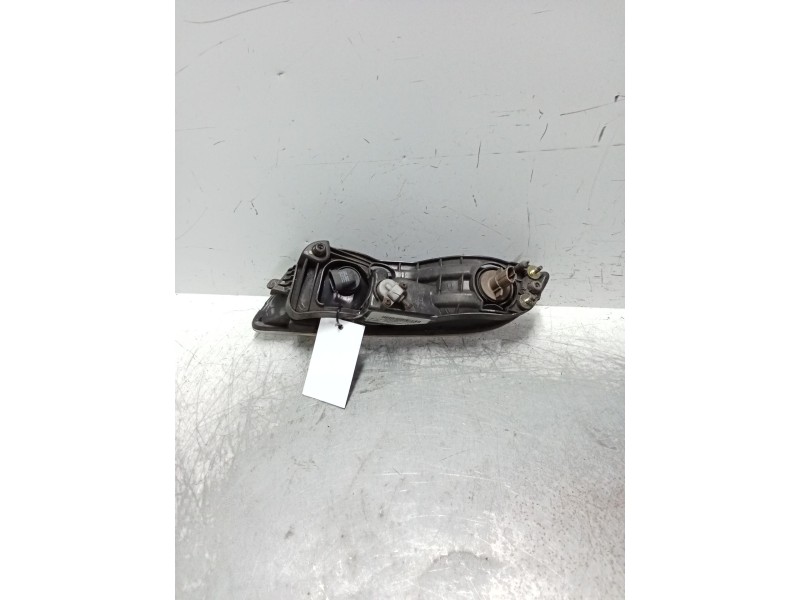 Recambio de faro antiniebla derecho para ssangyong rexton 2.7 turbodiesel cat referencia OEM IAM   