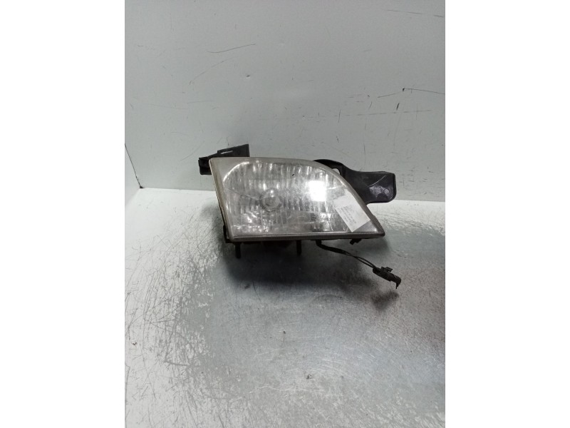 Recambio de faro antiniebla derecho para chevrolet trans sport básico referencia OEM IAM   