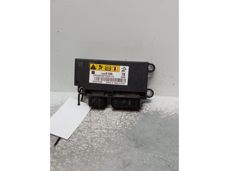 Recambio de centralita airbag para chevrolet aveo berlina hatchback ls referencia OEM IAM 13588100 AS8100T123431715 A2C83749400