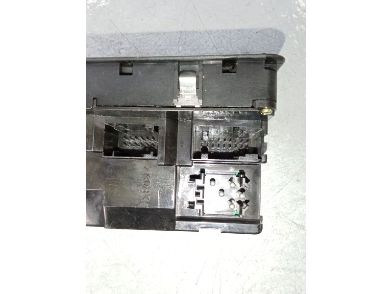 Recambio de mando elevalunas delantero izquierdo para bmw serie 7 (e38) 740il automático referencia OEM IAM   