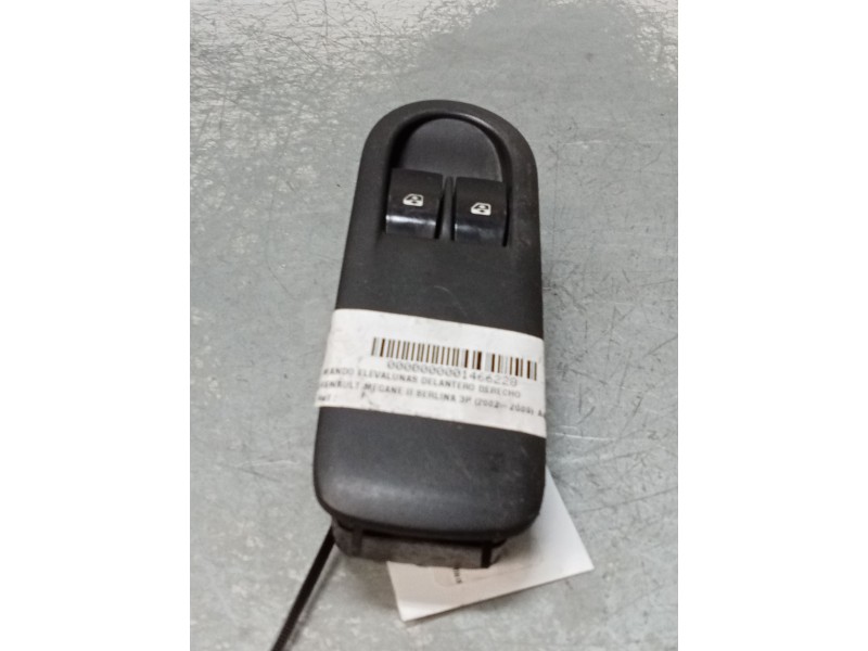 Recambio de mando elevalunas delantero derecho para renault megane ii berlina 3p authentique referencia OEM IAM 156018090  