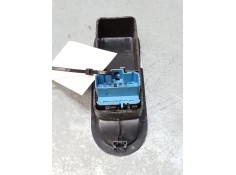 Recambio de mando elevalunas delantero derecho para renault megane ii berlina 3p authentique referencia OEM IAM 156018090   2