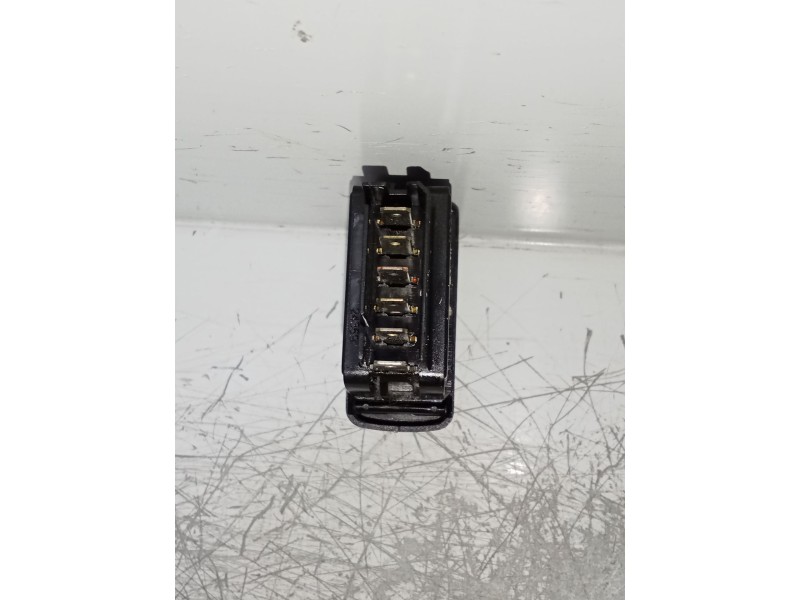 Recambio de mando elevalunas delantero derecho para nissan kubistar (x76) pro (l1) referencia OEM IAM   