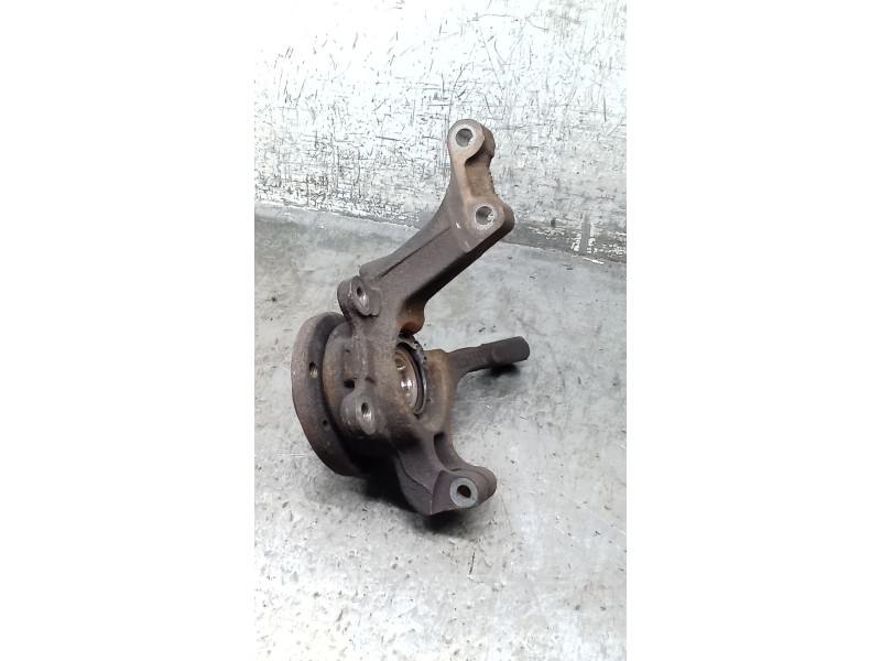 Recambio de mangueta delantera derecha para dacia sandero 1.2 16v referencia OEM IAM   