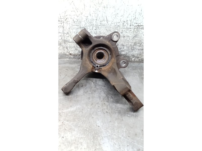 Recambio de mangueta delantera derecha para dacia sandero 1.2 16v referencia OEM IAM   