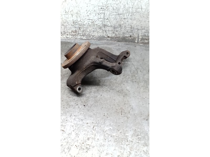 Recambio de mangueta delantera izquierda para dacia sandero 1.2 16v referencia OEM IAM   