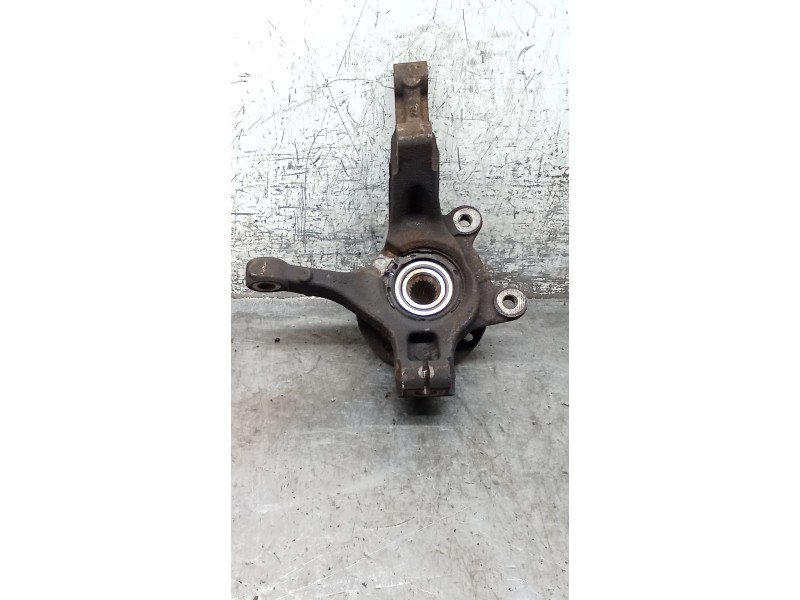 Recambio de mangueta delantera izquierda para dacia sandero 1.2 16v referencia OEM IAM   