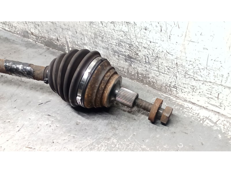 Recambio de transmision delantera izquierda para seat leon (1p1) 1.9 tdi referencia OEM IAM   