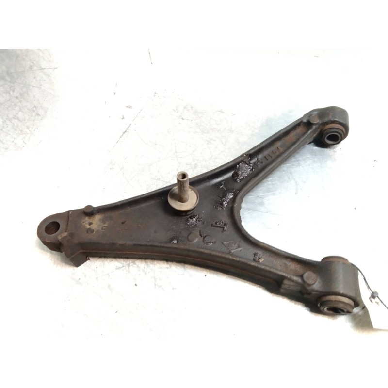 Recambio de brazo suspension inferior delantero izquierdo para renault trafic (desde 5.89) 2.1 diesel referencia OEM IAM   