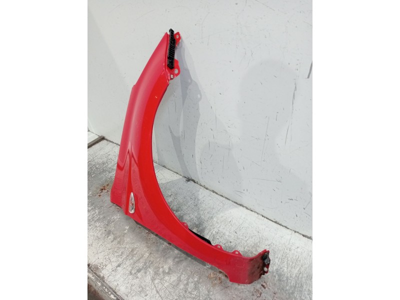 Recambio de aleta delantera derecha para hyundai i20 i (pb, pbt) 1.2 referencia OEM IAM   