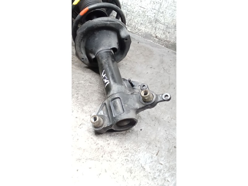 Recambio de amortiguador delantero derecho para nissan primera (p12) 2.0 referencia OEM IAM   