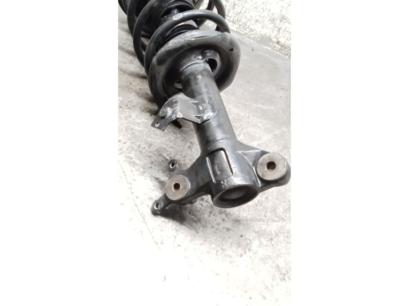 Recambio de amortiguador delantero derecho para nissan primera (p12) 2.0 referencia OEM IAM   