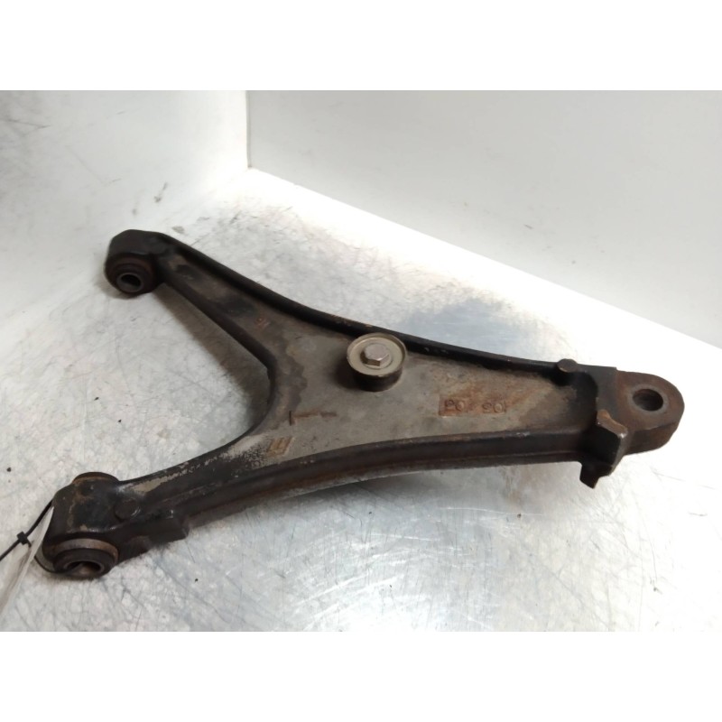 Recambio de brazo suspension inferior delantero izquierdo para renault trafic (desde 5.89) 2.1 diesel referencia OEM IAM   