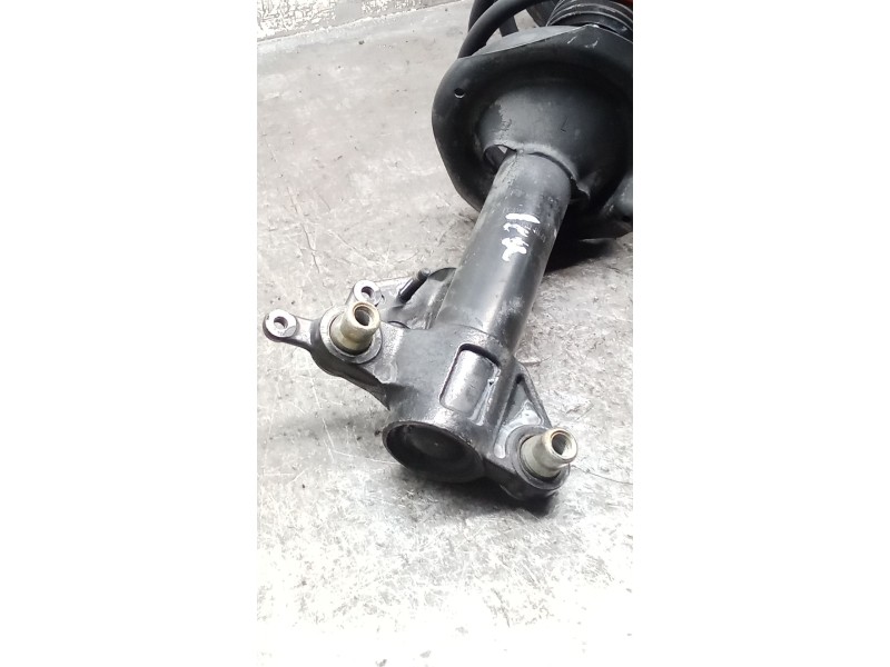 Recambio de amortiguador delantero izquierdo para nissan primera (p12) 2.0 referencia OEM IAM   