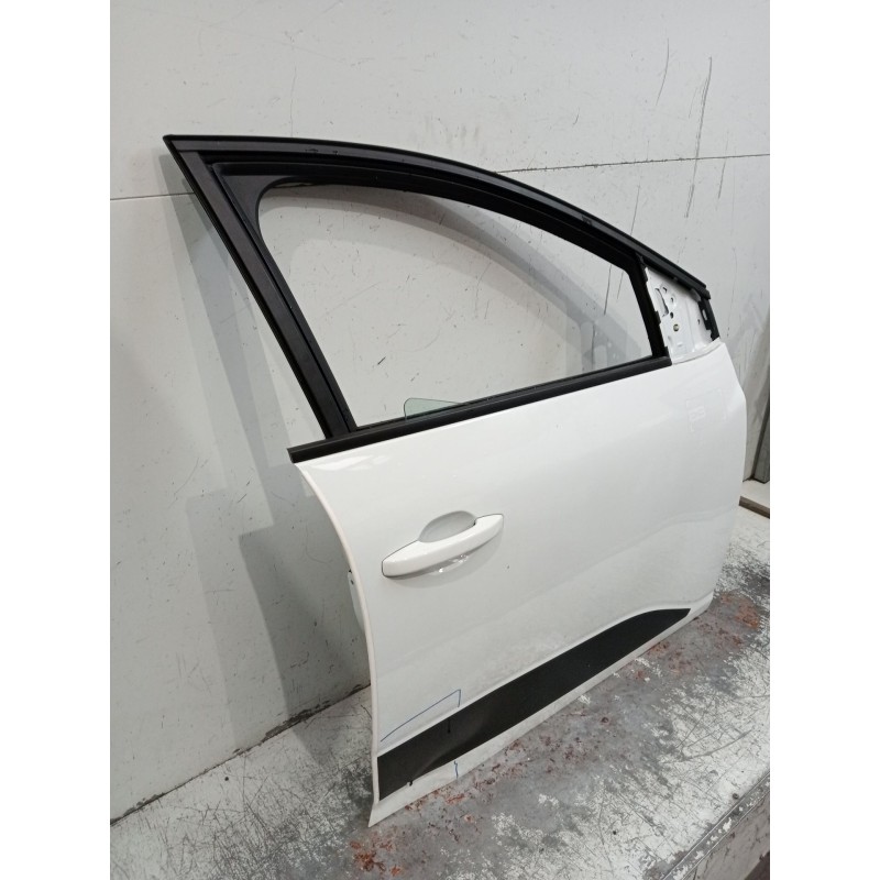 Recambio de puerta delantera derecha para dacia sandero iii 1.0 tce 90 eco-g referencia OEM IAM   5P