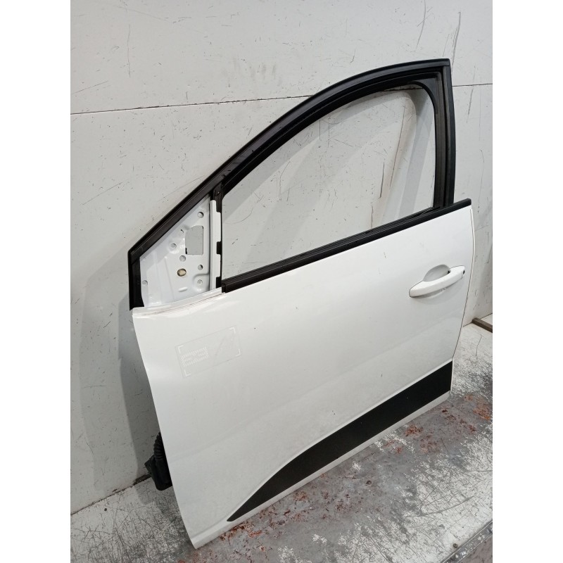Recambio de puerta delantera izquierda para dacia sandero iii 1.0 tce 90 eco-g referencia OEM IAM   5P