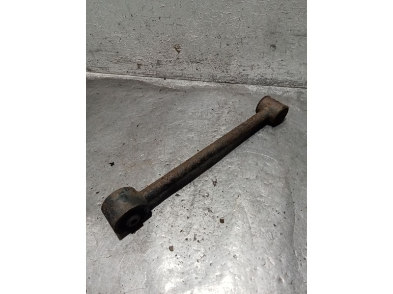 Recambio de brazo suspension inferior trasero izquierdo para mitsubishi montero io i (h6_w, h7_w) 1.8 gdi (h66w, h76w) referenci