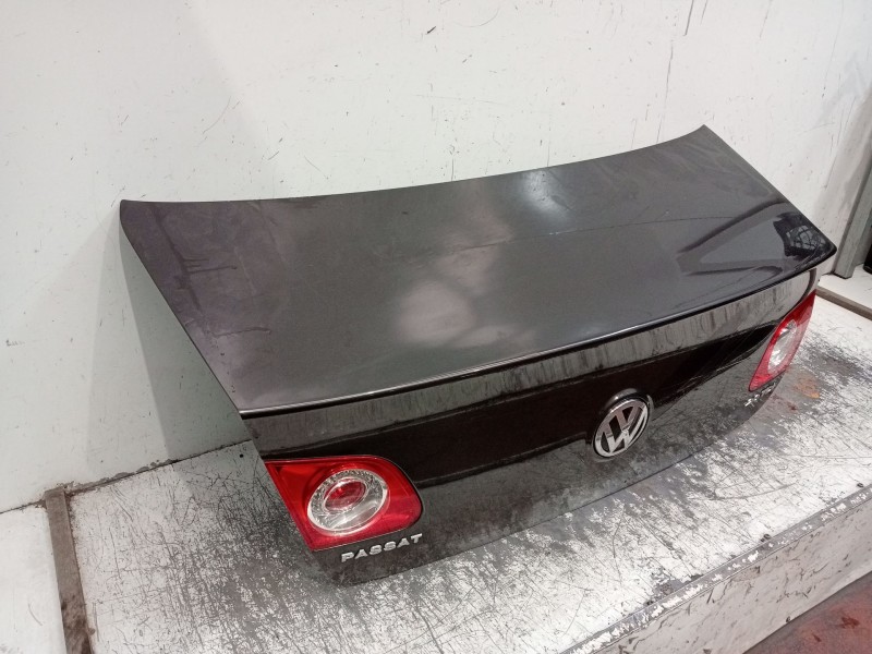 Recambio de tapa maletero para volkswagen passat b6 (3c2) 2.0 tdi 16v referencia OEM IAM   